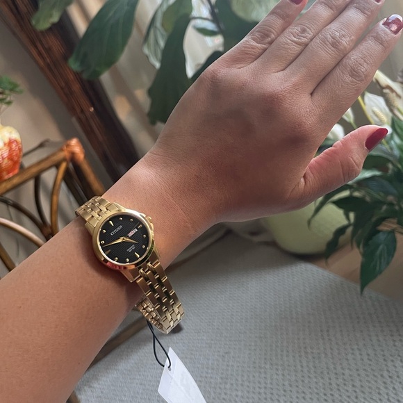 Gold Citizen Watch | Brand New - Picture 6 of 9